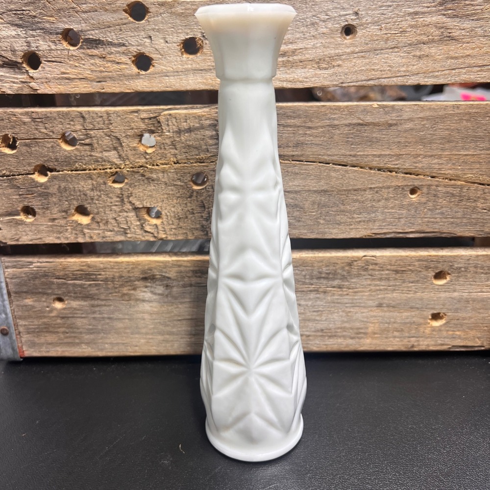Vintage Milk Glass Bud Vase Geometric Starburst Pattern White 9 Inch